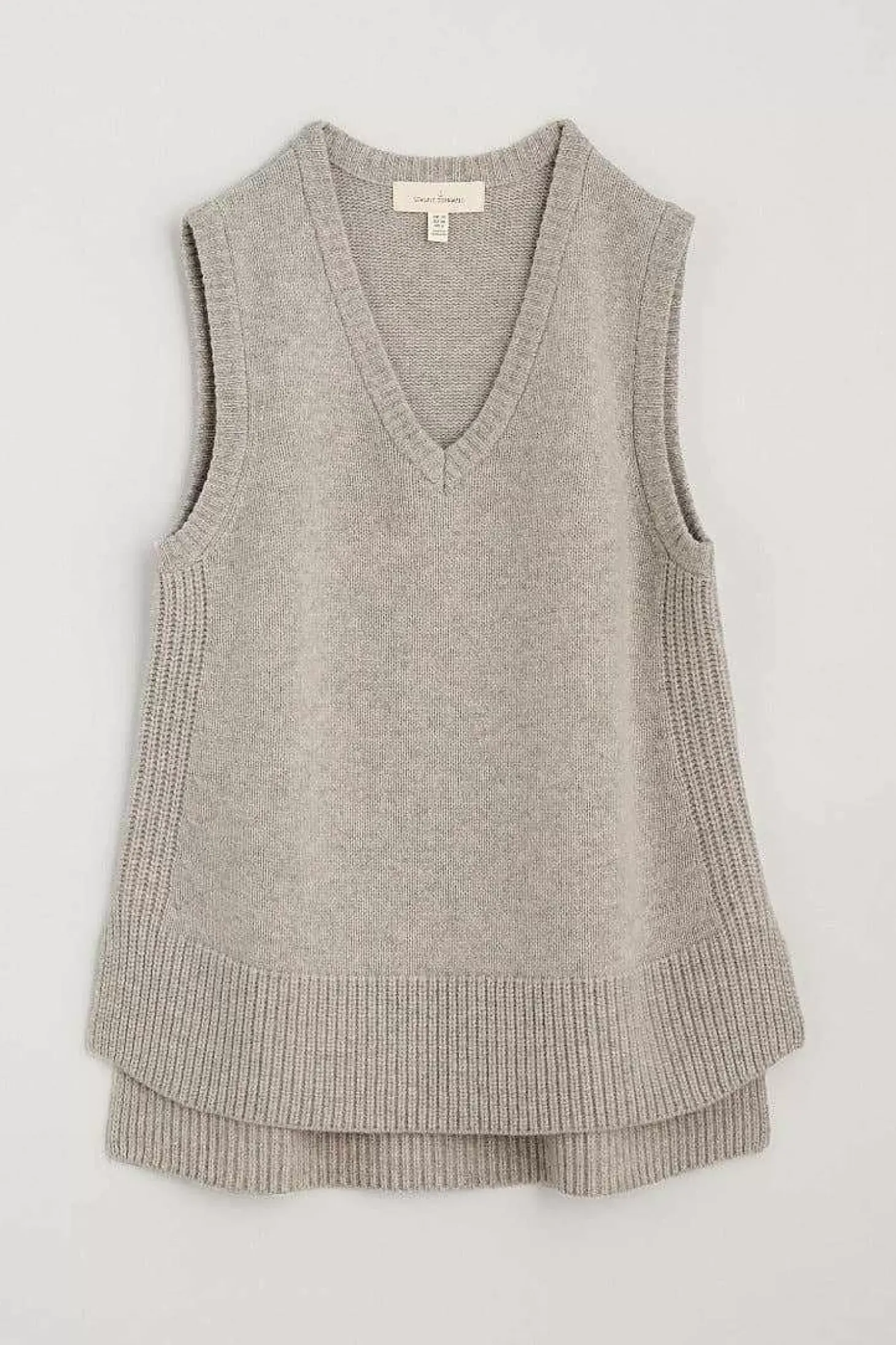 Coupling V-Neck Vest