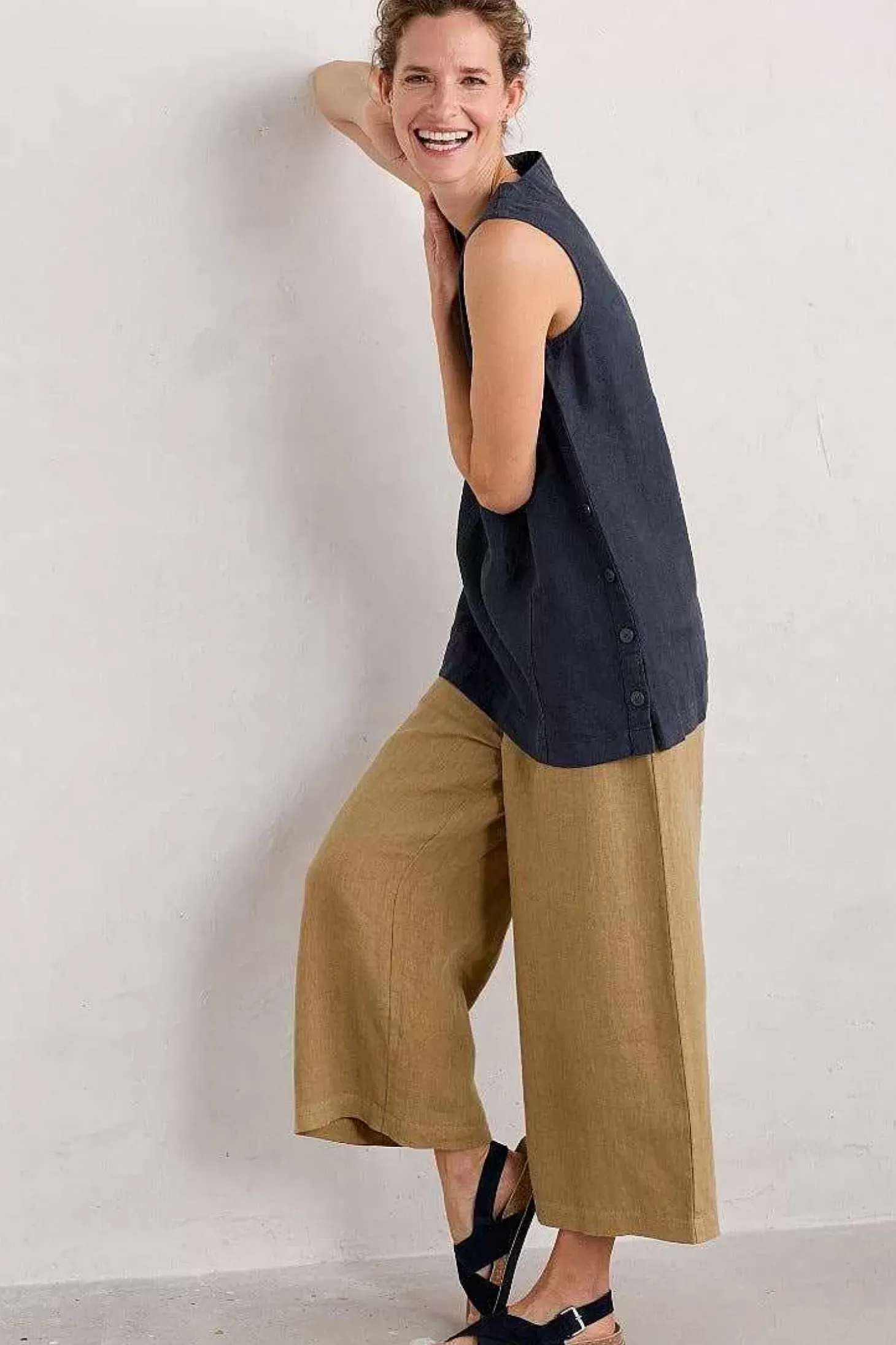 Foredune Linen Vest