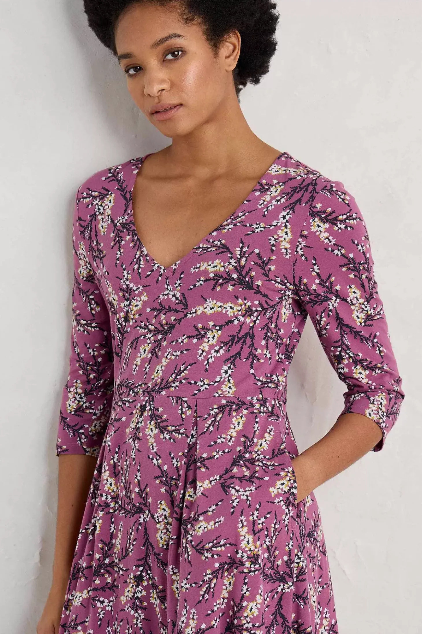 Helena V-Neck Jersey Midi Dress (Gots)